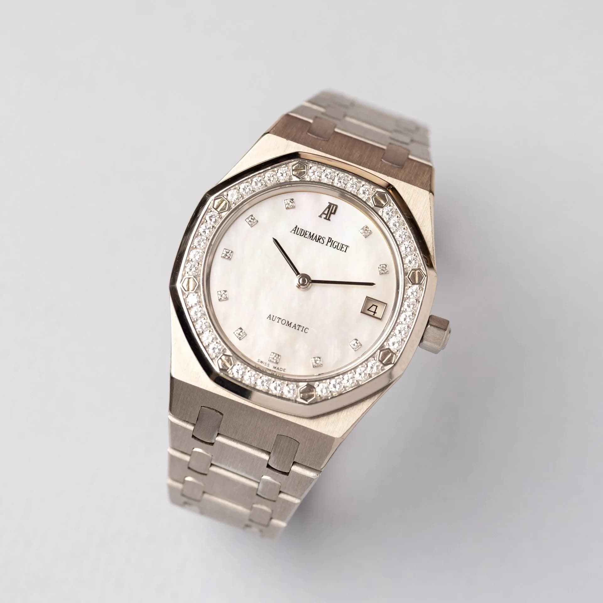 Royal Oak 14813BC.ZZ.0789BC.12 Or Blanc "Mother of pearl" – 2000