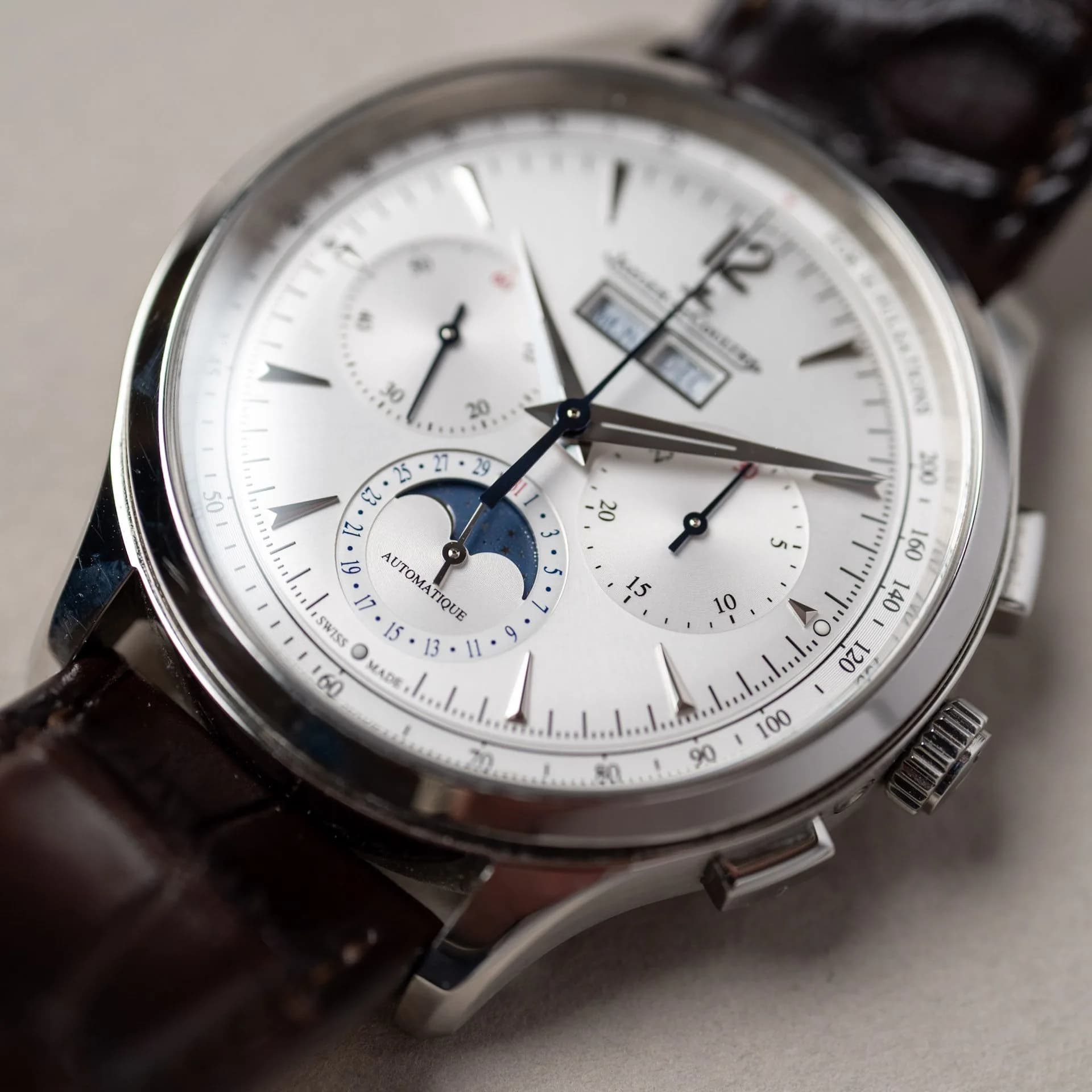 Master Control Q413842J Cuir "Chronograph Calendar" – 2024