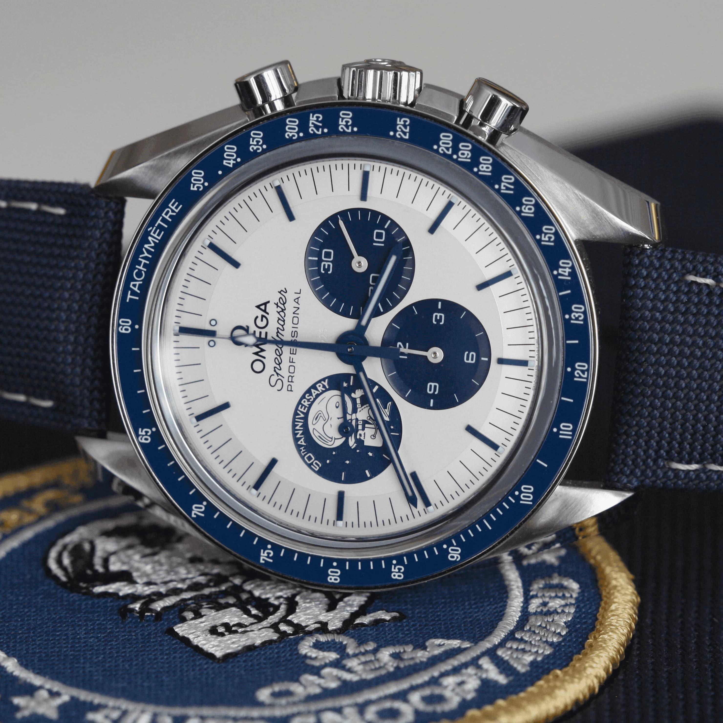 Speedmaster 310.32.42.50.02.001 Composite "Snoopy Award" – 2023