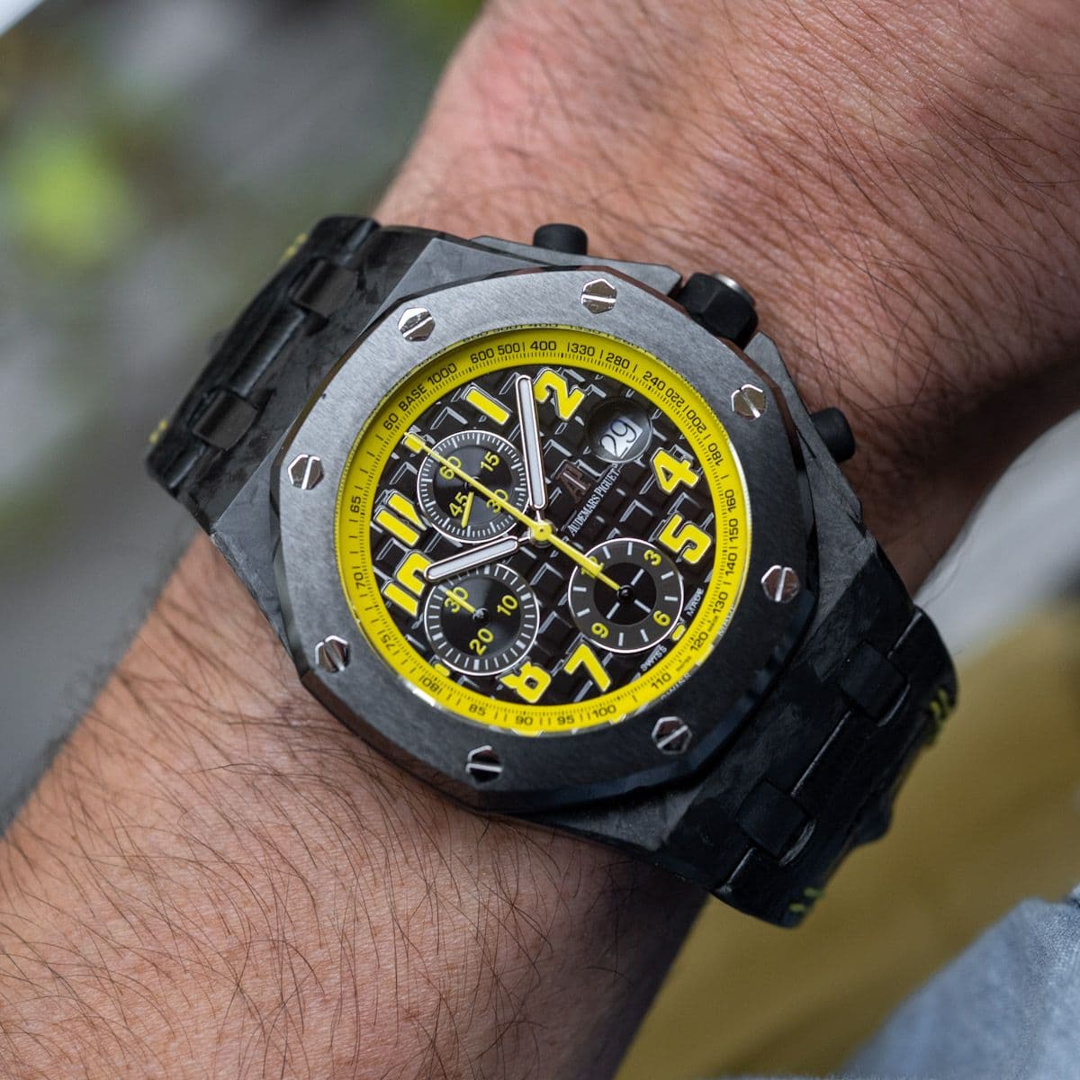 Royal Oak Offshore 26176FO.OO.D101CR.03 Alligator "Bumble Bee" – 2012