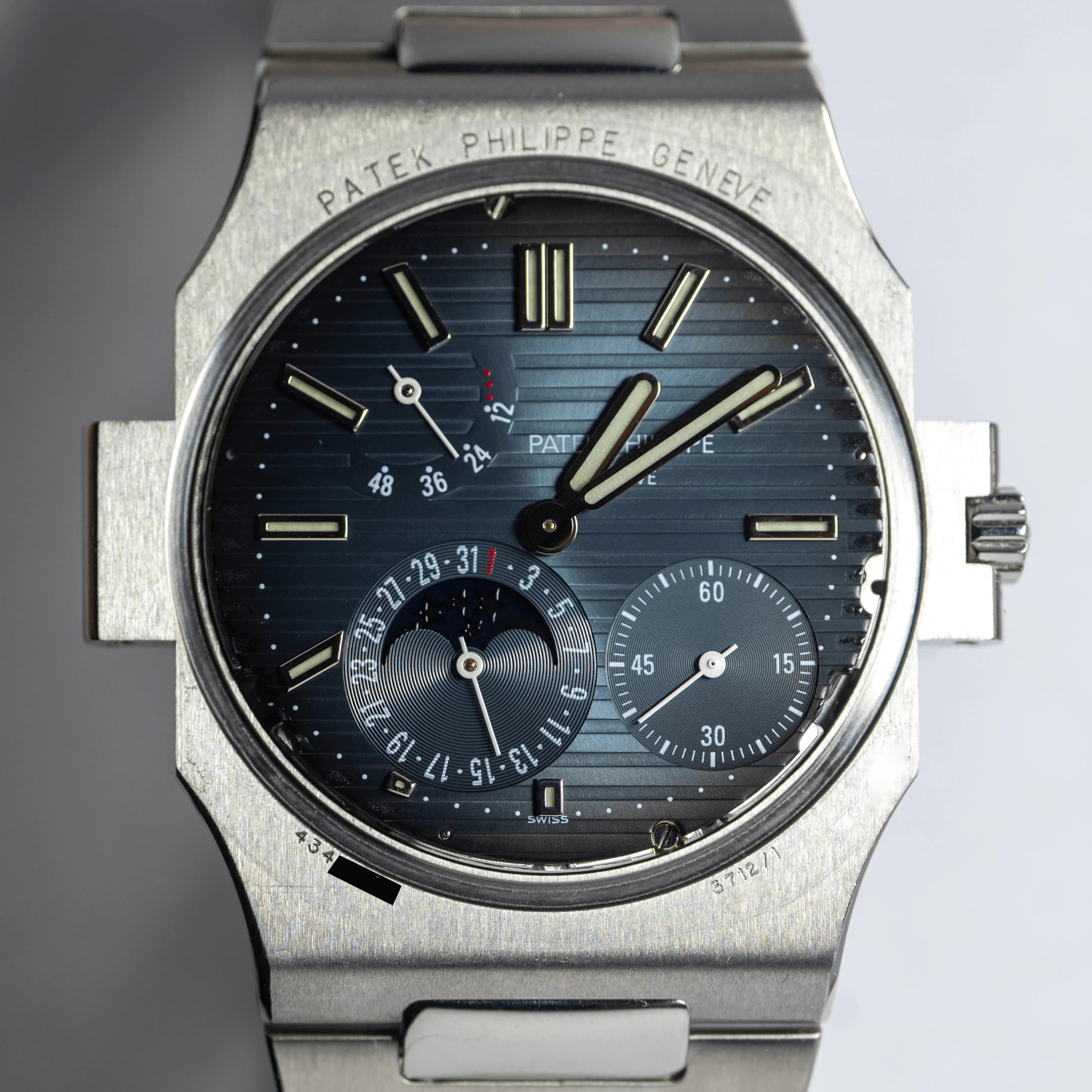 Revue complète de la Patek Philippe Nautilus référence 3712