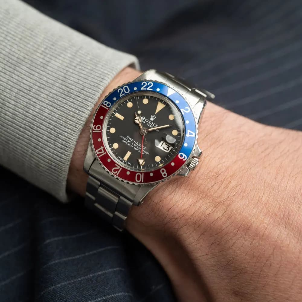 Double-signed Ricciardi watches