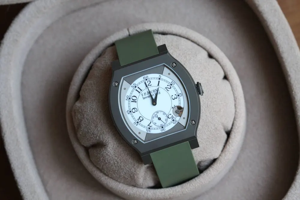 Elégante 40MM undefined – 2021